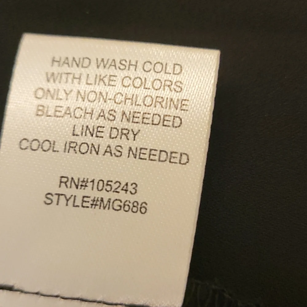 Bobeau light weight draped jacket. Black size small - Picture 9 of 9